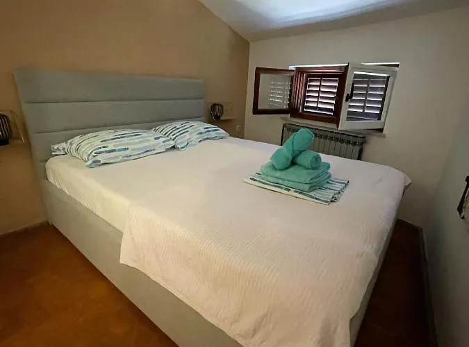 Zora In The Center Of Appartement Crikvenica